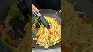 Veg Hakka Noodles ASMR Cooking |#shorts #food #asmr #indianasmrworld #ChingsSecret #ILoveDesiChinese