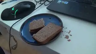 MongoTV_17336 -Spiser PITA Med KEBAB-Spiller Computerspil HYPERMARKET Simulator Fredag Aften-Del 28