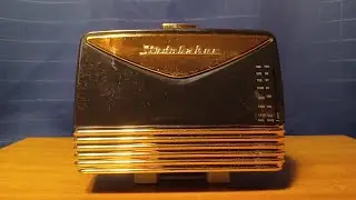Studebaker Walkabout Cassette Player with AM/FM Radio