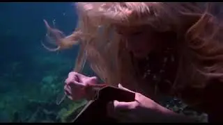 Splash 1984 -Madison smiles with joy at possibly finding Allen