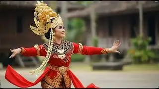 Gerak Tradisi di Rumah Gadang Minangkabau #GerakTradisi #RumahGadang #TarianTradisional