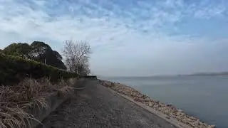 Walking Along the Yangtze at Yanziji in Nanjing, China P1/2