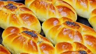 Cotton brioche with a mandarin scent, shaped like a butterfly  