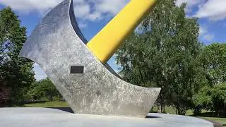 Nackawic Axe - Guinness World Record.