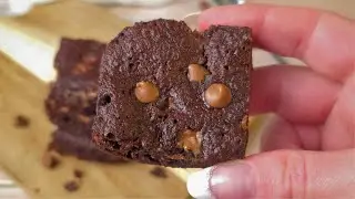 High Protein Low Carb Cottage Cheese Brownie in A Mug (No Protein Powder)