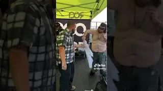 Asspizza sniffs #Joeyy&rsquo;s vetements shirt 😲😂