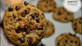 Levain Bakery&rsquo;s Chocolate Chip Walnut Cookies ♡ | Thick, Soft & Chewy Chocolate Chip Cookies!
