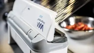 Dispenser per la ristorazione Cuki Professional Wrapmaster rispetto agli astucci in cartone