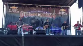 Casey Berry Killing Em at Outlaws and Legends - Train 35 - :25 seconds in.