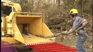 Brush Chipper Operation and Safety – Without Lower Feed Stop Bar – German