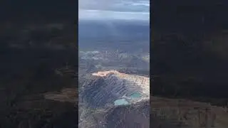 An abandoned open mine in WA Australia 一个被废弃了的矿场 #shorts