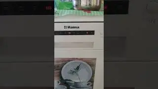 HANSA ZWM416WH  при включении два раза моргают индикаторы с...