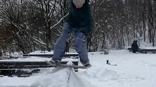 Snowskate in Munich Germany. When the City is snowcovered we go skate. #snowskating