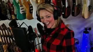 Jon Beedle's Songs From The Shed. Episode 24. Material Girl.