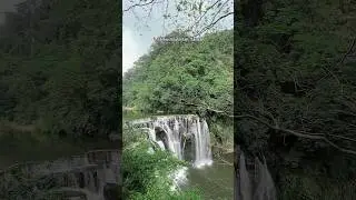 How to get to Shifen Waterfall, Taiwan for free? Skip the taxi for a 30 minute nature walk instead!