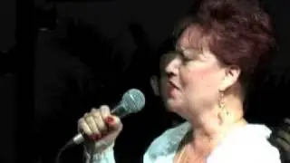 MARY SÁNCHEZ / SIETE ROSAS