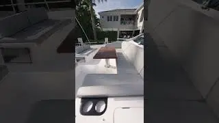 Продается яхта Sunseeker 76 2026 года выпуска в Форт-Лодердейле, Флорида.