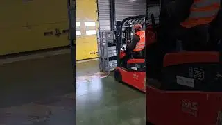 CACES R 489 cat 3, excerice d empilement &agrave; LCF Aubi&egrave;re #caces #formation #chariot&eacute;l&eacute;vateur
