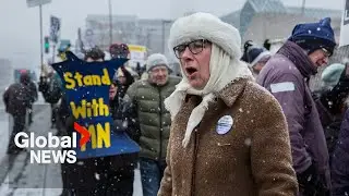 В Миннеаполисе обострились страсти на фоне протестов против ICE (Иммиграционной и таможенной служ...