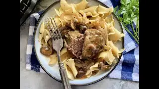 Slow Cooker Salisbury Steak