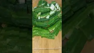🔪Slicing Ridge Gourd✂️ #shortsfeed #shorts #cuttingskills #ninja #ridgegourd, how to cut,ridgegourd
