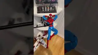 Posing Mafex 185 Spider-Man! #spiderman #figure