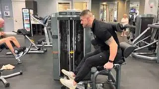 True Low Back Extension Machine