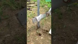 Lever tool for pulling posts and stakes out of soil