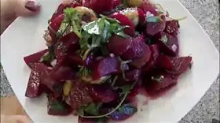 BEETROOT SALAD / SALAD DE BETTERAVE