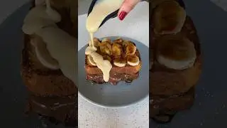Olha esse French Toast Banana da Doceria Brumas 😋 P&atilde;o selado na chapa com recheio de Nutella