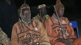 L'&Eacute;nergie des Dozo du Mali : Danse Puissante au rythme du N'Goni !