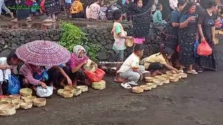 Meghe Ka Sa'o Bu'e Molo Kampung Pali