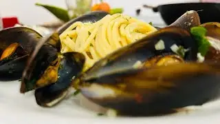 SPAGHETTI ALLE COZZE 😋 🇮🇹 #italiancooking #italianfoodlovers #italy #cucinafacile #seafoodlovers 
