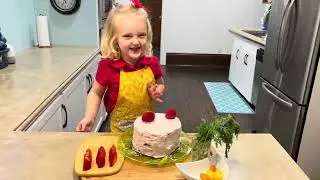 Jupiter&rsquo;s Cooking Show- Pt 2 Peanut Butter Strawberry Whip Cake 02-02-22
