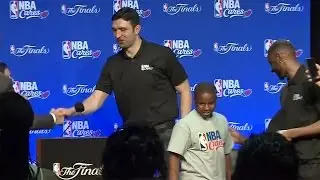Golden State Warriors Visit Oakland Middle School