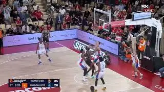 Kemba Walker hits TOUGH reverse layup vs Anadolu Efes | Highlight | Euroleague | (11/14/23)