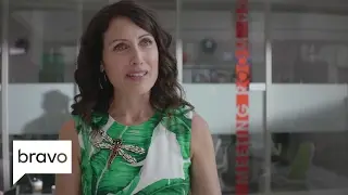 Girlfriends' Guide to Divorce: Abby Gets Fired (Season 3, Episode 1) | Bravo