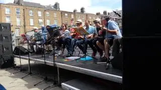 5ft2 by The Hotspot Ukes.
