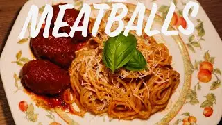 HOW TO MAKE MEATBALLS (Classic Italian style) Used my homemade tomato sauce