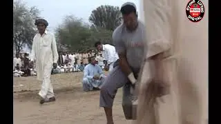 Stone lifting in Gujrat 2012 ( part 2 ) Pehlwan Amir Hanief VS Pehlwan Imran Mani Pehlwan Ehsan Janu