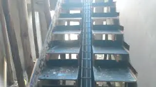 engastamento  escada vazada
