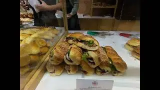 Food Court in Galerie Lafayette Paris