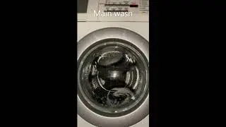 AEG Aqua Control 76818 - Easy Iron/Synthetics programme on 30 degrees (with 1000 RPM spin)
