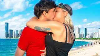 13 минут поцелуев с девушками из Каролины…