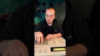 Making Boom Bap Beats on a Vintage AKAI MPC2000