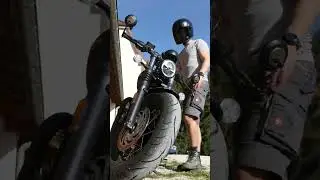 Triumph Bonneville Bobber Black MASS MOTO exhaust (hot rod)