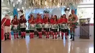 Caroling Divas