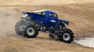 BACK 40 MUD PITS FREESTYLE COMPETITION: TIMTATION Mega Truck 