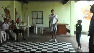 B.boy Yuri (7 anos)
