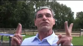 Laurens Wouters eist respect voor de wet van ambtenaren, rechters en politici bij de Vrijheidsparade